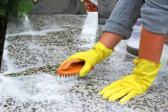 大切なお墓を、丁寧にプロの手で心を込めて清掃しますイメージ02