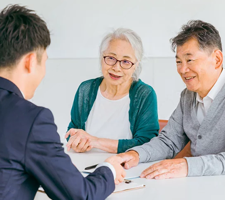 お墓施工、墓地・霊園のご紹介、お墓に関するご依頼やご相談などまずはお気軽にお問合わせ下さい。01