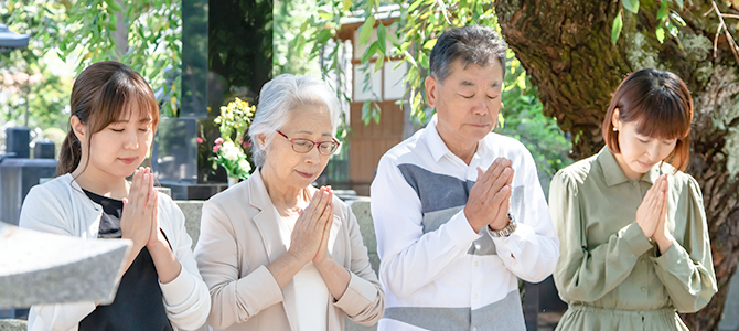 創業五十四年故人を偲ぶお客様の心に、匠の技で寄り添って参りました。