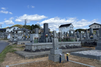 德林墓園（とくりんぼえん）